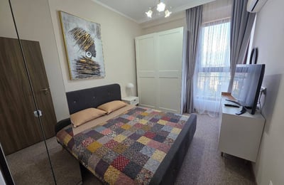 Location d’un élégant appartement de 2 pièces avec vue sur la mer, Lazuren Bryag, Bourgas, Bulgarie